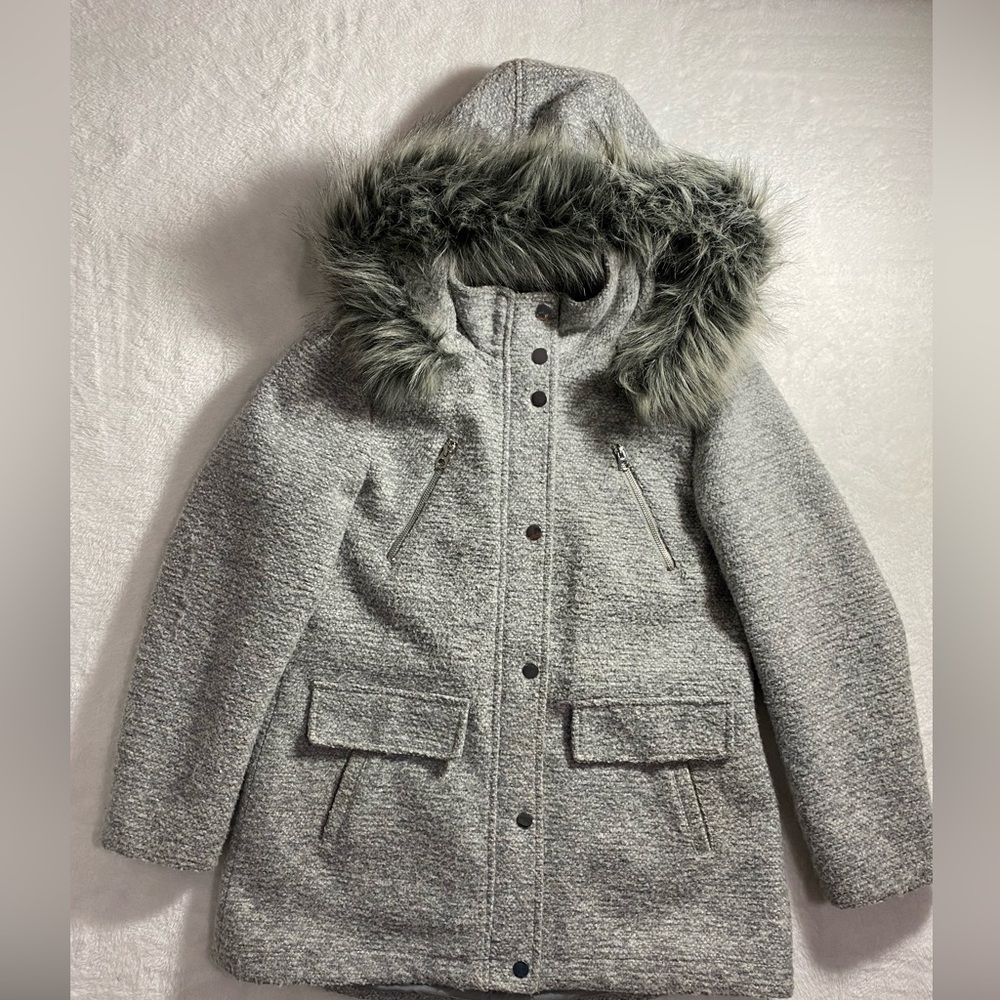 a.n.a A New Approach Grey Bouclé Parka Coat with Faux Fur Hood - Size L women